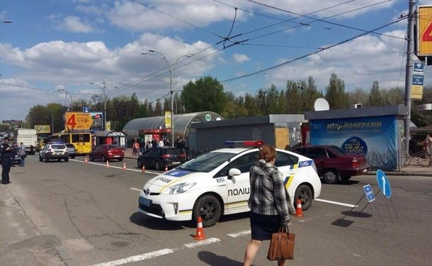 В Киеве умерла женщина, которую сбил патруль