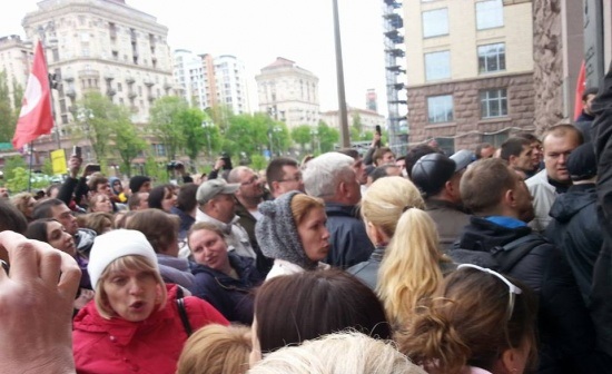 В Киеве бизнесмены перекрыли Крещатик и штурмовали мэрию