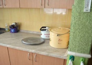 В детсаду Краматорска сотрудница напоила детей раствором белизны