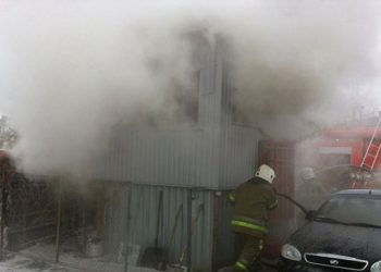 В Мелитополе мужчина поджег три авто на автостоянке