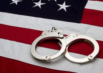 СМИ: В США офицера ВМС арестовали за шпионаж в пользу Китая