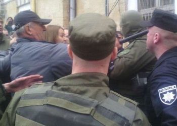 В Одессе из-за георгиевской ленточки случилась потасовка