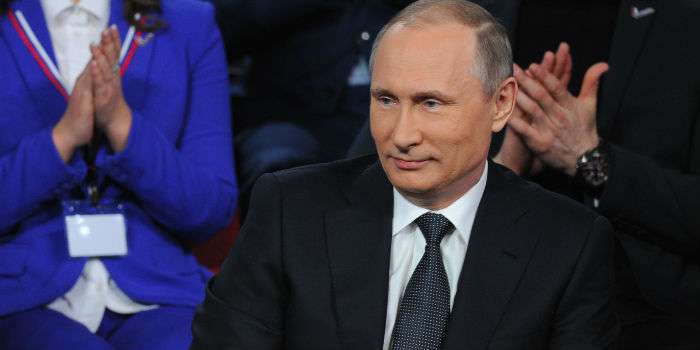 В РФ суд закрыл дело против Путина