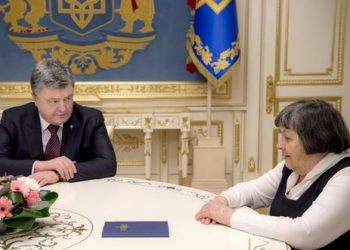 Порошенко согласился отправить свой самолет встречать Надежду