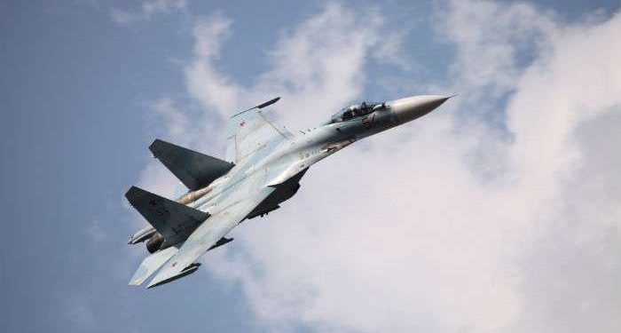 Самолет-разведчик ВВС США перехватил российский Су-27