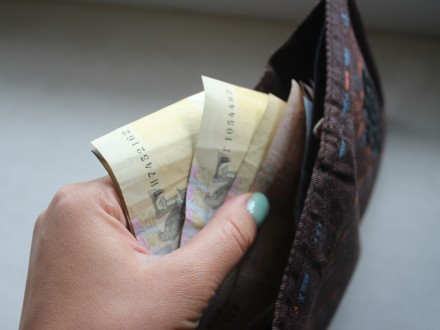 Около 6% украинцев живут менее чем на пять долларов в день, - СМИ