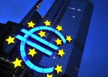 Для граждан Турции и Косово могут отменить визы в страны ЕС