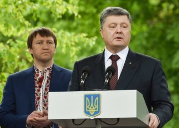 "Тут вам не русский мир, тут - український світ!" - Порошенко на открытии памятника Мазепе