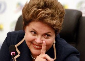 Перед отстранением от власти президент Бразилии отправила в отставку правительство