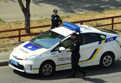 Полиция проверяет информацию об обстреле соседей Порошенко в Козине