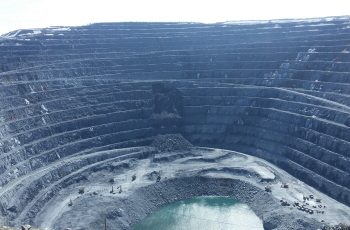 В Красноярском крае продолжаются спасательные работы в карьере "Восточный"