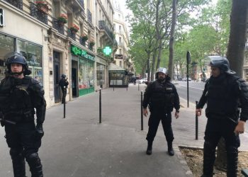В Париже задержали подозреваемого в терроризме