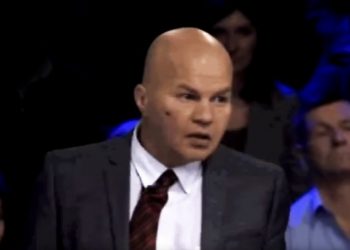 В эфире российского телеканала подрались 2 украинца, - видео