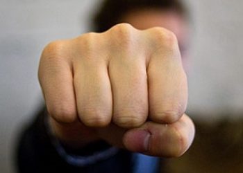 В Киеве пьяный мужчина избил своего малыша