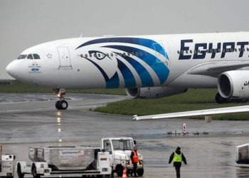 Египетские военные обнаружили личные вещи пассажиров самолета EgyptAir