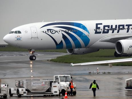 Египетские военные обнаружили личные вещи пассажиров самолета EgyptAir