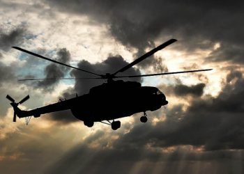 Под Питером в воду упал вертолет