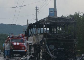 В Крыму сгорел автобус, перевозивший детей