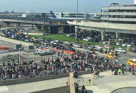 В Нью-Йорке Аэропорт JFK эвакуировали из-за подозрительного предмета