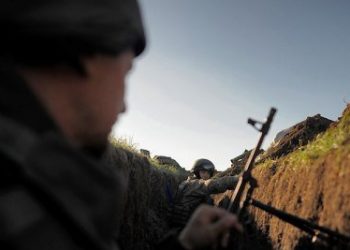 Донбасс сотрясается от залпов тяжелой артиллерии