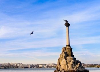 ЕС продлил на год санкции против Севастополя и Крыма