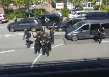 В Германии оперативники ликвидировали нападающего в кинотеатре