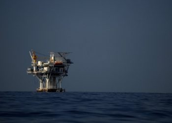 СМИ: Нефть Brent торгуется на уровне 50 долл. за баррель