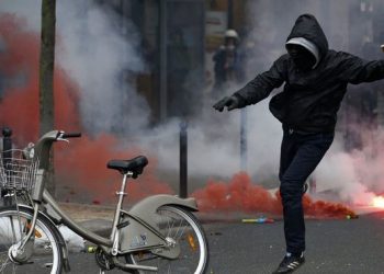 Акция протеста в Париже: минимум 40 человек пострадали