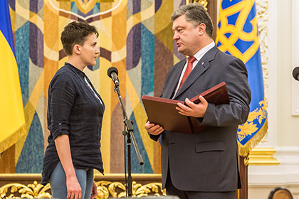 Порошенко предлагают лишить Савченко звания Героя Украины, - СМИ