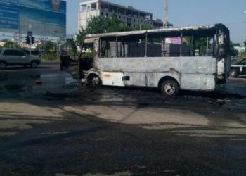 В Одессе водитель загоревшегося маршрутного такси выпрыгнул из него на ходу