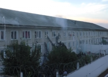 Опубликовано видео штурма колонии в Хакасии