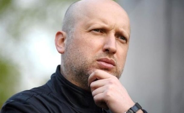 Турчинов заговорил о введении ы Украине военного положения