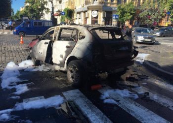 В результате взрыва машины в Киеве погиб журналист