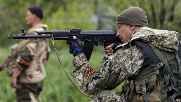Боевики обстреляли автобус с пассажирами