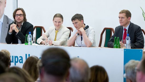 . Савченко рассказала, когда в Украине закончится война