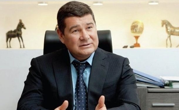 Беглый депутат Онищенко написал заявление на отпуск