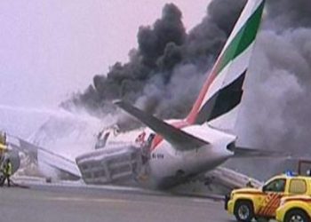 Опубликованы видеозаписи с места ЧП в аэропорту Дубая