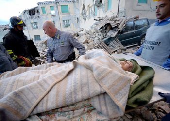 Землетрясения в Италии: более 30 погибших