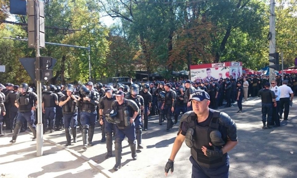 День Независимости в Молдове: полиция разогнала митингующих слезоточивым газом