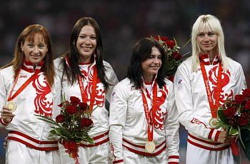 Российских легкоатлеток лишили золота из-за допинга