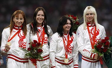 Российских легкоатлеток лишили золота из-за допинга