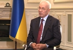 Ларри Кинг получил за интервью Азарова $225 тыс