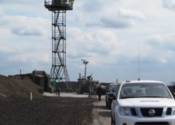 Спешившие на авиарейс туристы бросили в горах травмированного товарища