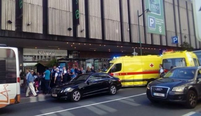 В Брюсселе женщину с ножом остановили только выстрелы