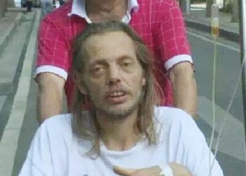 Голландец из-за онлайн-свидания десять дней просидел в аэропорту