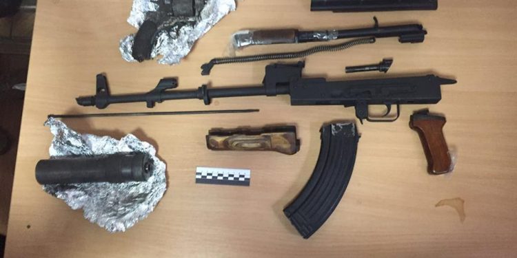 В Харькове оружие пересылали почтой