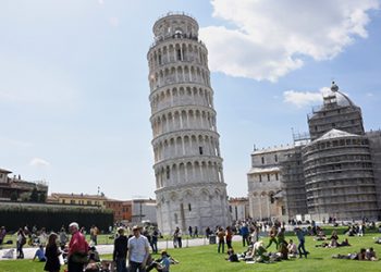 В Италии протестуют против строительства мечети у Пизанской башни