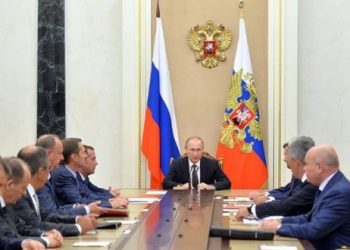 Путин провел заседание Совбеза по ситуации в Крыму