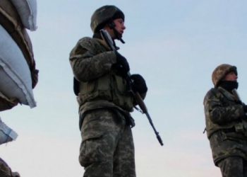 Порошенко: Все подразделения на границе с Крымом будут в усиленной боевой готовности