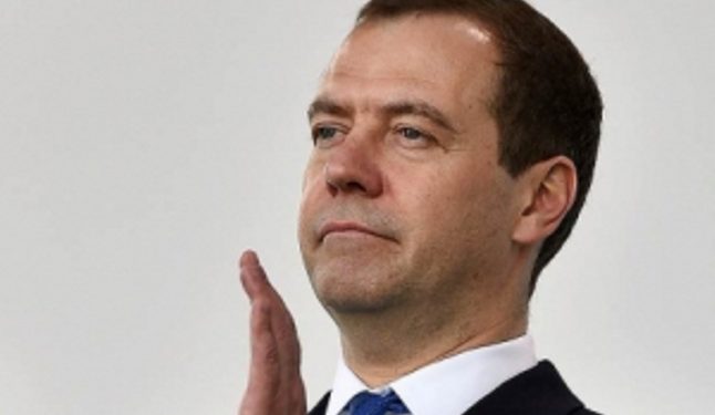 Петиция: За отставку российского премьера Медведева проголосовало 120 тыс человек